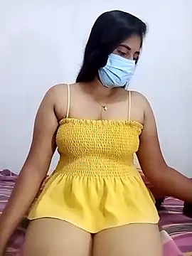 Snapshot of SLZAARA chatting on 09/24/25, 08:12 SLZAARA online show from 09/24/25, 08:12