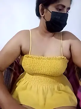 Snapshot of SLZAARA chatting on 10/09/25, 03:26 SLZAARA online show from 10/09/25, 03:26