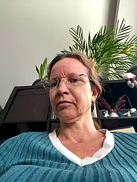 Snapshot of AnnikaRose chatting on 09/24/25, 06:06 AnnikaRose online show from 09/24/25, 06:06