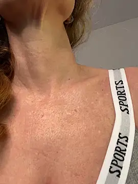 AnnikaRose online show from 06/12/26, 02:21