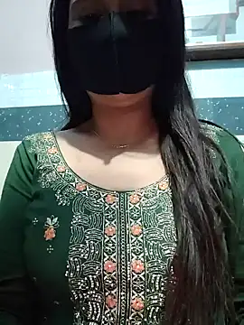 Aishwaryaa 69 online show from 01/05/25, 03:34