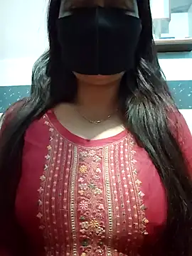 Aishwaryaa 69 online show from 01/11/25, 12:40