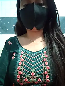 Aishwaryaa 69 online show from 02/05/25, 02:37