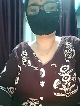 Aishwaryaa 69 online show from 09/13/25, 04:29