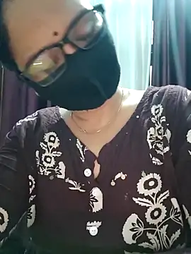 Aishwaryaa 69 online show from 09/14/25, 04:33