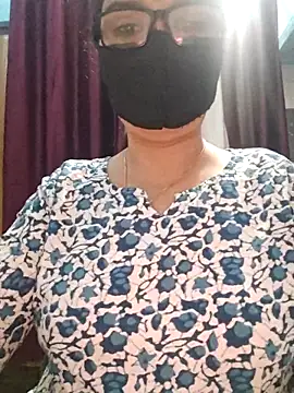 Aishwaryaa 69 online show from 10/02/25, 04:19