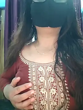 Aishwaryaa 69 online show from 10/06/25, 04:32