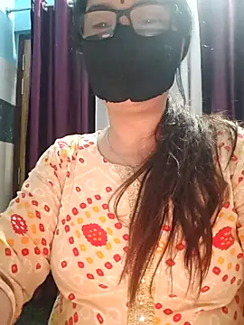 Aishwaryaa 69 online show from 10/18/25, 02:36