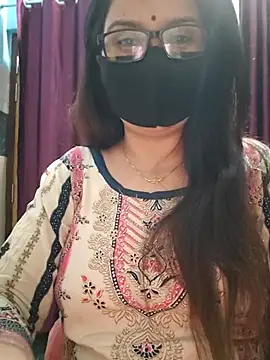 Aishwaryaa 69 online show from 10/27/25, 11:47