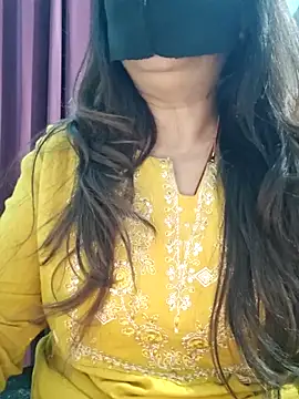 Aishwaryaa 69 online show from 04/09/26, 11:37