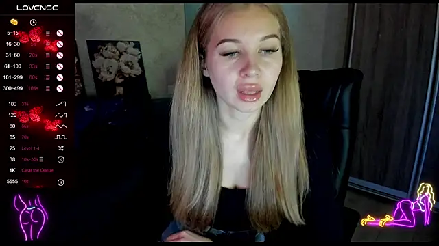  NigoNika online show from 11/07/25, 12:16