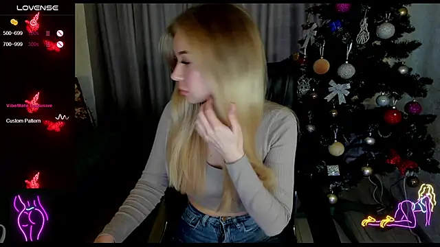  NigoNika online show from 11/29/25, 12:30