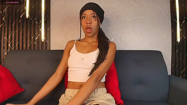 Kloe Suarez  online show from 01/27/25, 11:54