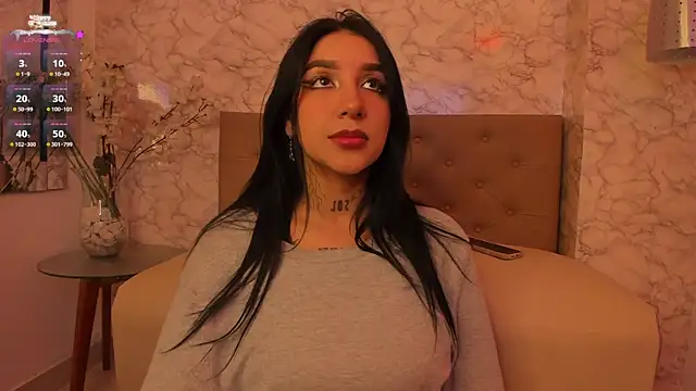 Snapshot of Leiaa_ chatting on 12/30/24, 12:22 Leiaa online show from 12/30/24, 12:22