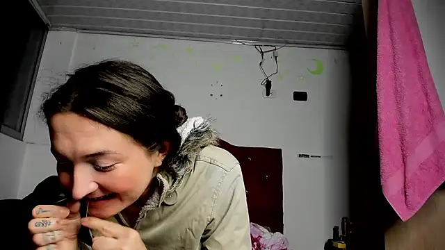 Sweet-Suck69 online show from 03/16/25, 02:21