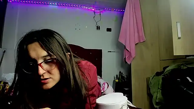 Sweet-Suck69 online show from 03/23/25, 04:05