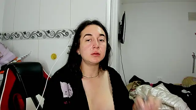 Sweet-Suck69 online show from 06/08/26, 05:08