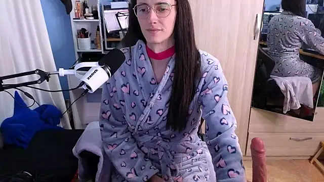 MemiKouki online show from 01/21/25, 08:43