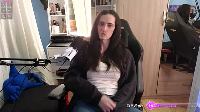 MemiKouki online show from 02/18/25, 07:19