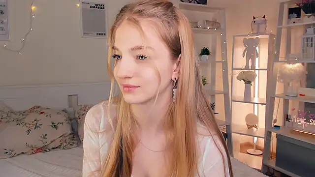 YuNabif online show from 02/16/25, 11:05