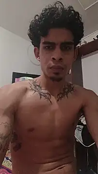 Snapshot of Sack_connor chatting on 12/16/25, 05:34 Sack connor online show from 12/16/25, 05:34