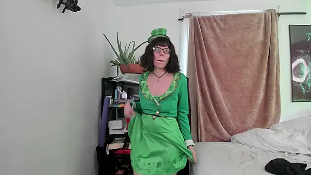 Snapshot of SaraDesirexo chatting on 03/17/25, 08:30 SaraDesirexo online show from 03/17/25, 08:30