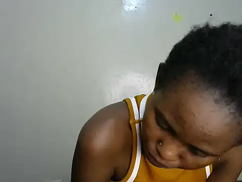 Snapshot of Kasweet_Lee chatting on 12/05/25, 04:36 Kasweet Lee online show from 12/05/25, 04:36