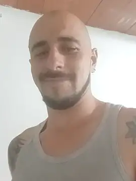 fire menxxx001 online show from 09/18/25, 04:25