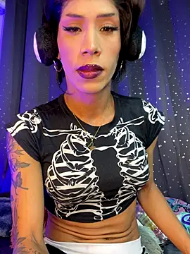 Snapshot of Alexa_Chanell_Oficial chatting on 09/24/25, 09:45 Alexa Chanell Oficial online show from 09/24/25, 09:45