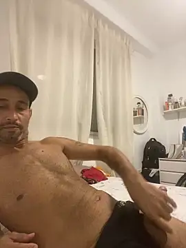 Snapshot of Ney-sp chatting on 10/04/25, 11:03 Ney-sp online show from 10/04/25, 11:03