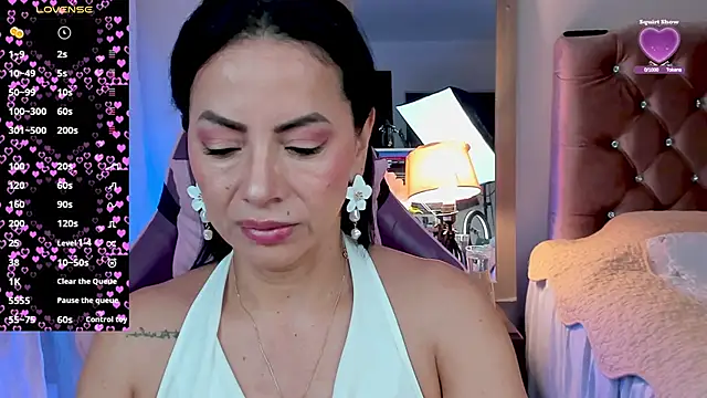 veronika naughty online show from 10/11/25, 02:37