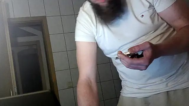 donhulio482 online show from 09/18/25, 01:18