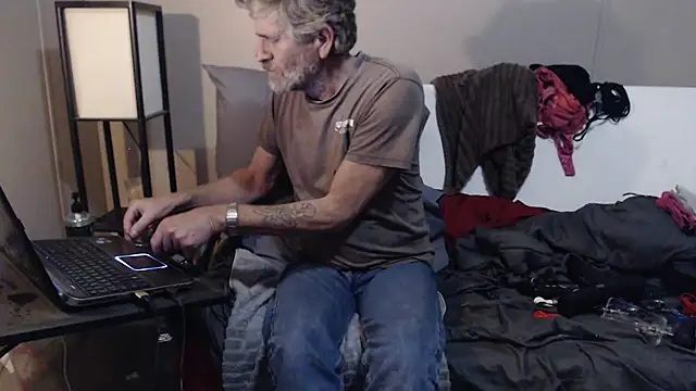 Snapshot of BurgawSub chatting on 11/01/25, 11:51 BurgawSub online show from 11/01/25, 11:51