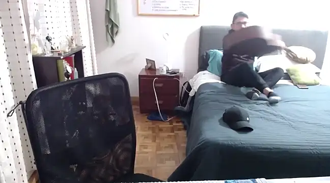 Diptongo online show from 03/17/25, 01:03