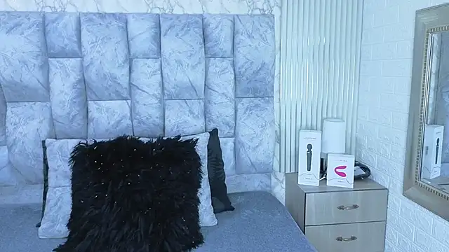 Snapshot of charlotte__G chatting on 10/04/25, 11:19 charlotte G online show from 10/04/25, 11:19