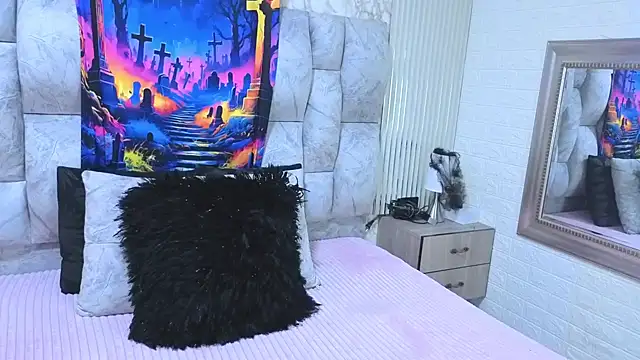 Snapshot of charlotte__G chatting on 10/12/25, 12:37 charlotte G online show from 10/12/25, 12:37