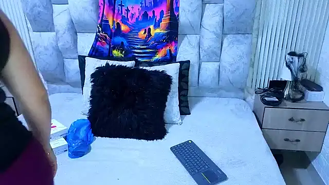 Snapshot of charlotte__G chatting on 10/18/25, 11:00 charlotte G online show from 10/18/25, 11:00