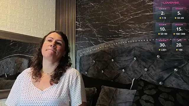 charlotte  G online show from 05/24/26, 12:32