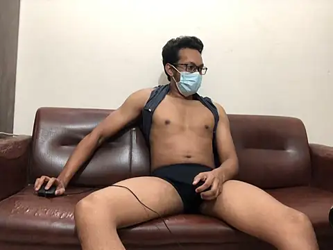 Zeuhorny online show from 10/07/25, 04:37