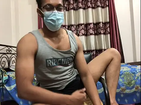 Snapshot of Zeuhorny chatting on 06/07/26, 05:27 Zeuhorny online show from 06/07/26, 05:27