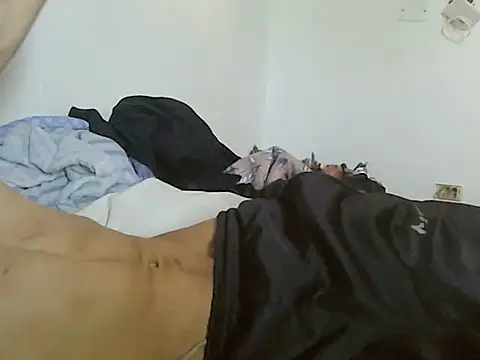 Snapshot of Moreno_maduro chatting on 09/20/25, 10:27 Moreno maduro online show from 09/20/25, 10:27