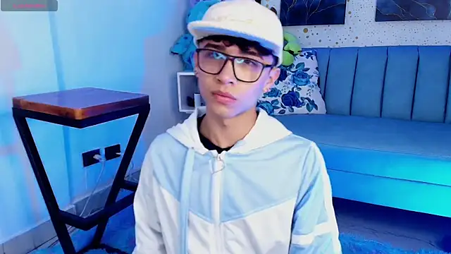 Niico Cruz online show from 03/08/25, 01:25