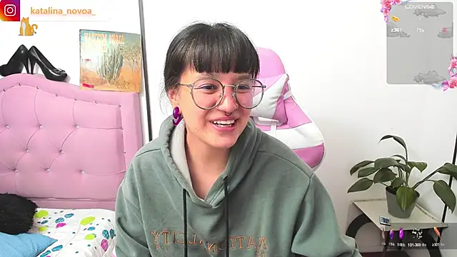 Katalina novoa online show from 05/28/26, 01:47