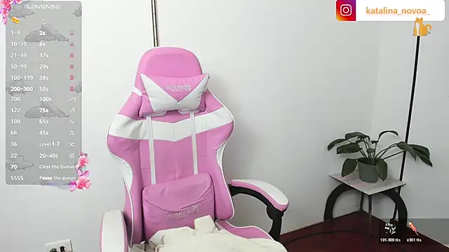 Katalina novoa online show from 07/28/26, 02:07