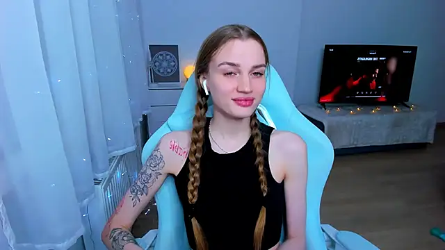 StellaLawless online show from 01/11/25, 10:29