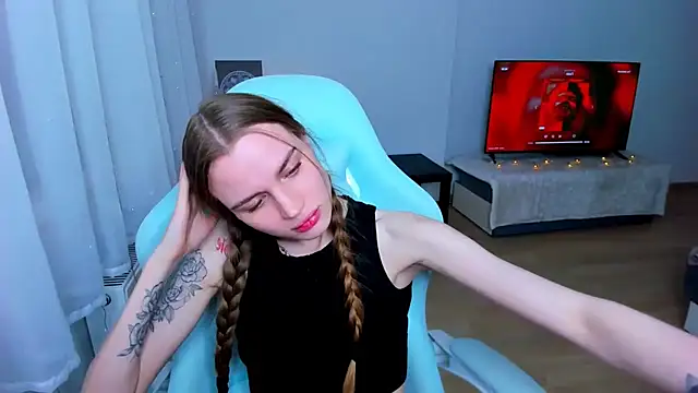 StellaLawless online show from 01/12/25, 01:32