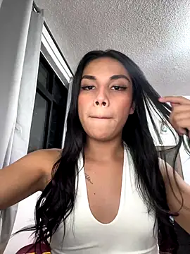 Snapshot of MarilynSmIith chatting on 10/05/25, 01:04 MarilynSmIith online show from 10/05/25, 01:04