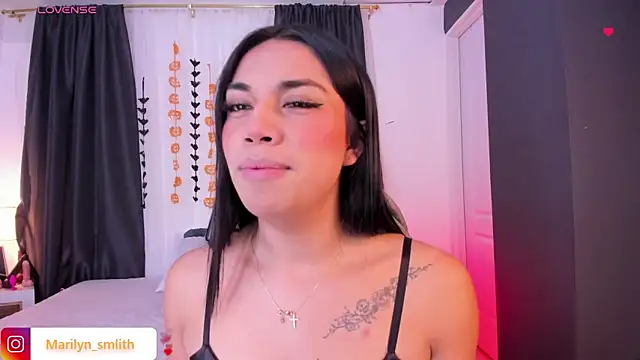 Snapshot of MarilynSmIith chatting on 10/20/25, 12:16 MarilynSmIith online show from 10/20/25, 12:16