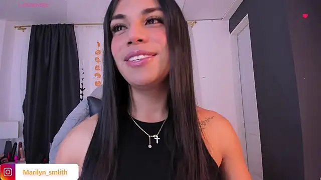 Snapshot of MarilynSmIith chatting on 10/23/25, 11:31 MarilynSmIith online show from 10/23/25, 11:31