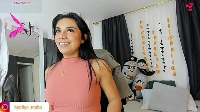 Snapshot of MarilynSmIith chatting on 10/24/25, 11:50 MarilynSmIith online show from 10/24/25, 11:50